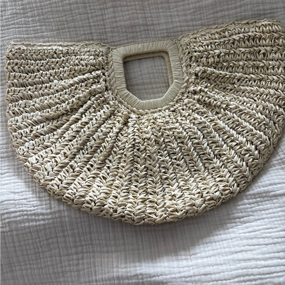 Ramla Elegant Tan Woven Tote Bag, NWOT - Picture 3 of 5